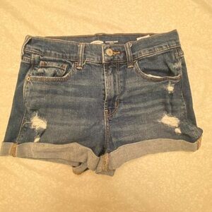 cute mid-rise shorts in good condition size 0